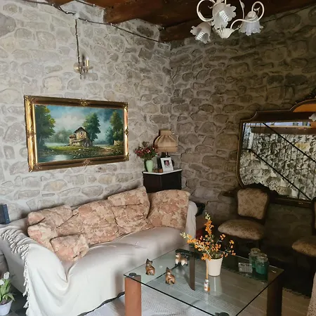 Chalet Casa Di Pietra Usellus